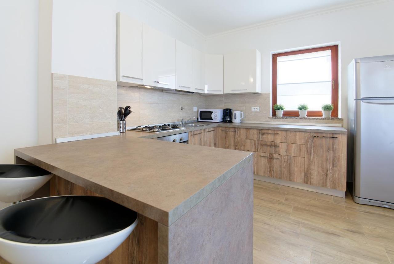 Apartments Belvedere By Rent Istria Plovanija Luaran gambar