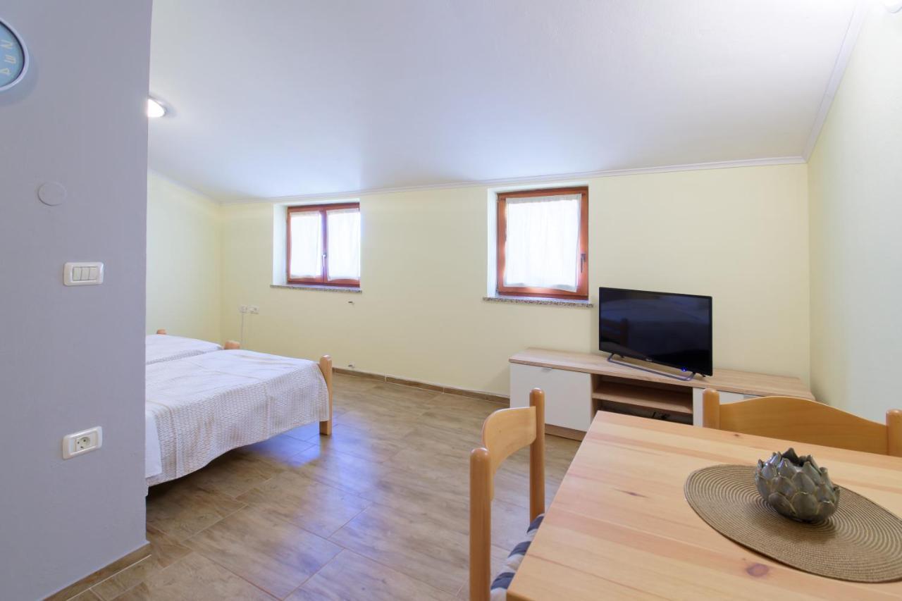 Apartments Belvedere By Rent Istria Plovanija Luaran gambar