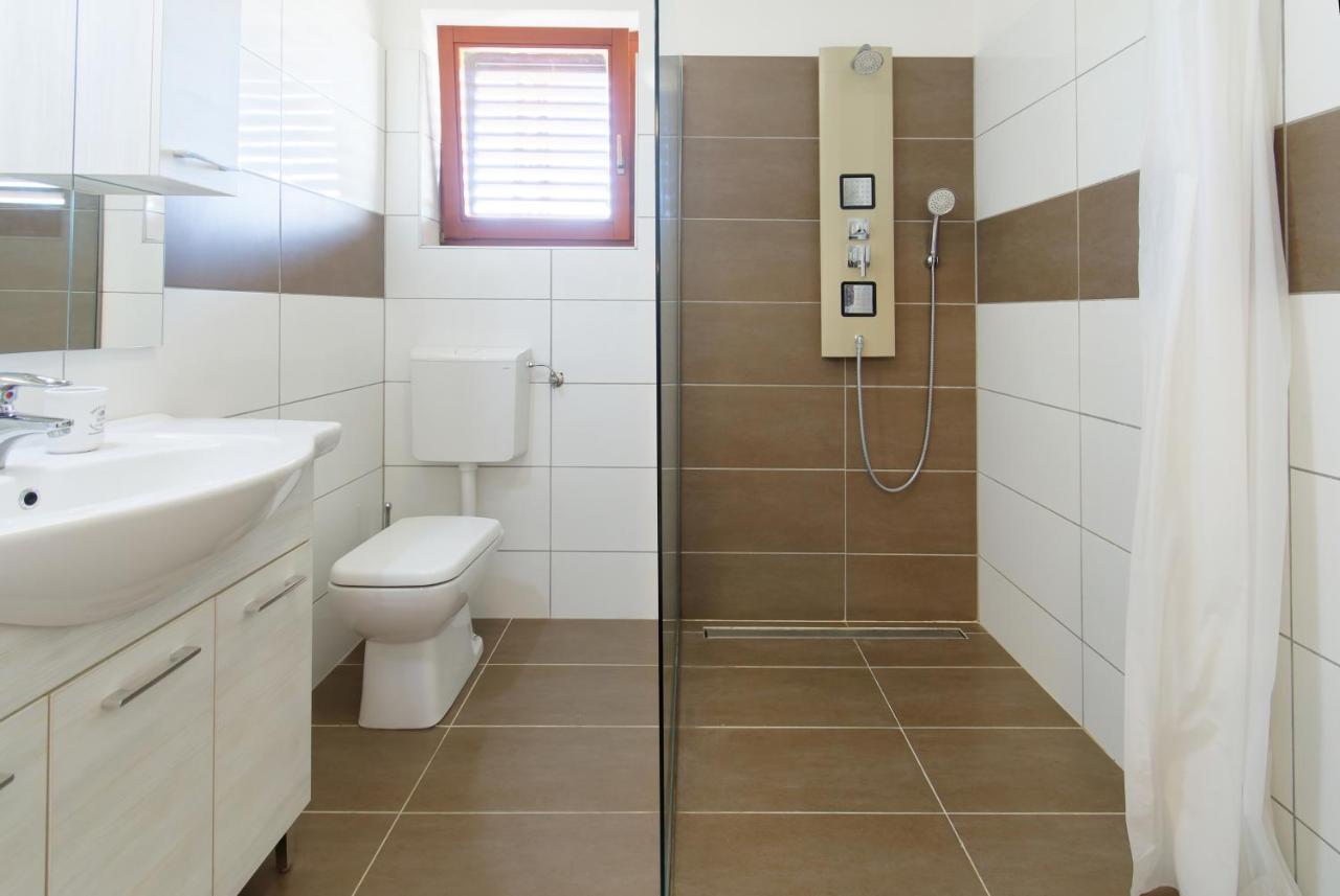 Apartments Belvedere By Rent Istria Plovanija Luaran gambar