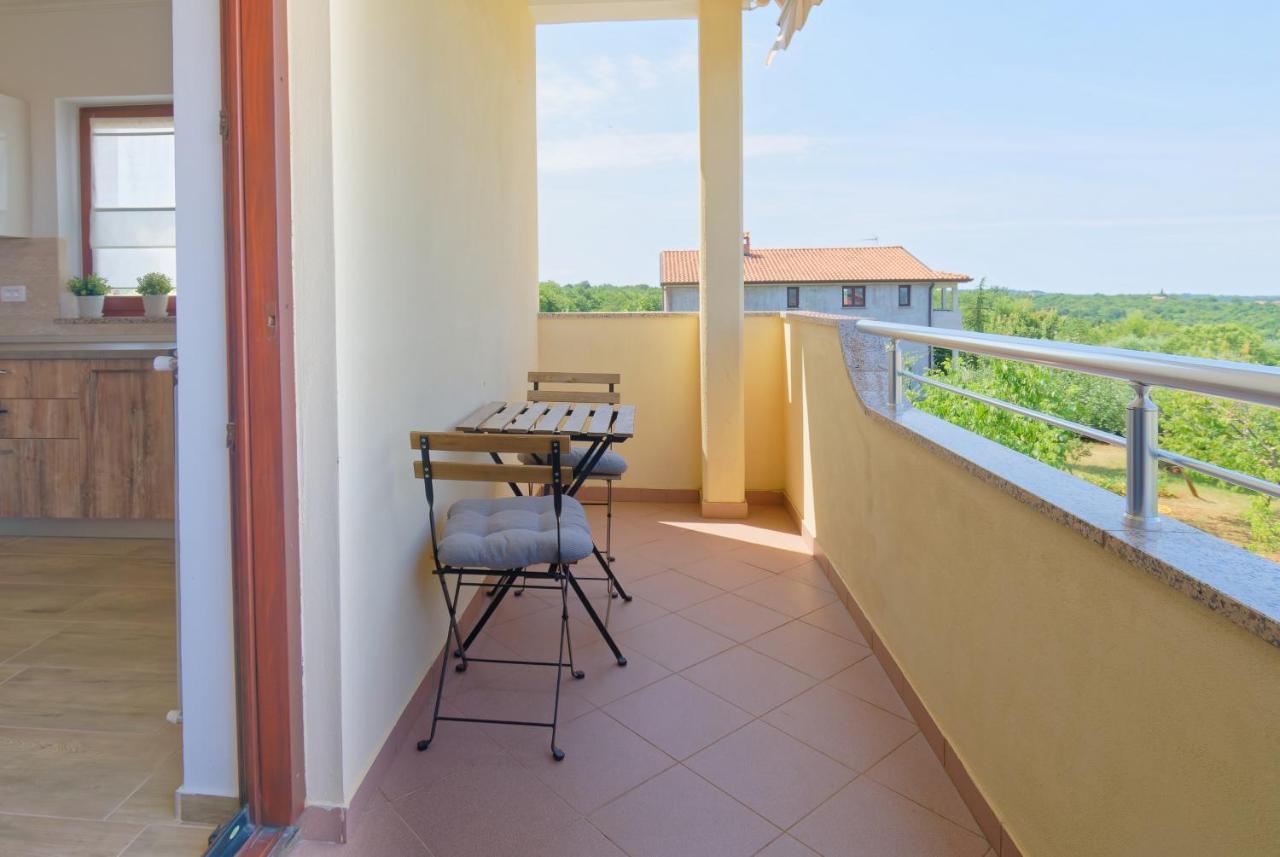 Apartments Belvedere By Rent Istria Plovanija Luaran gambar
