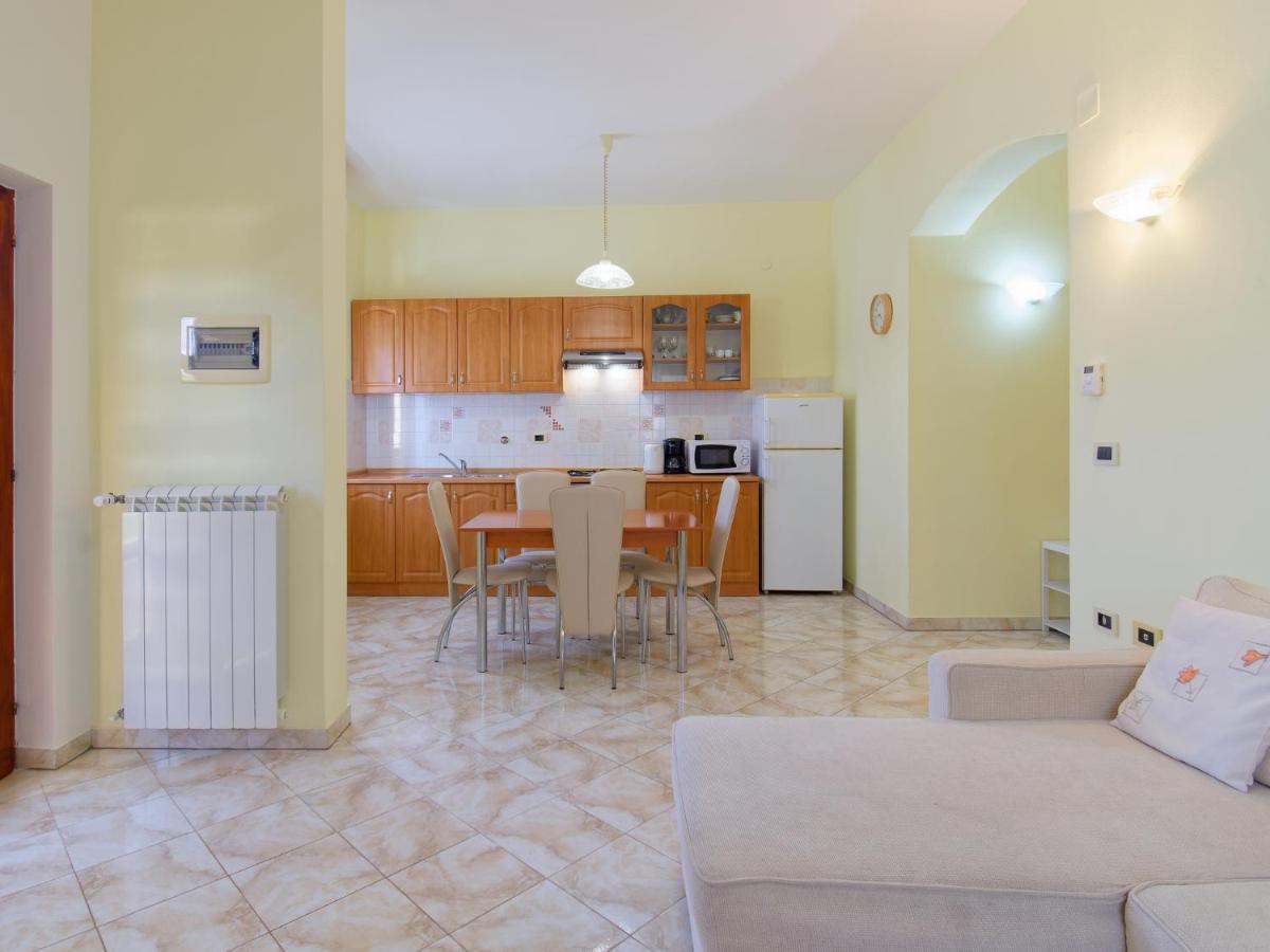 Apartments Belvedere By Rent Istria Plovanija Luaran gambar